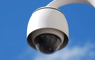 窗外驚現(xiàn)監(jiān)控?cái)z像頭正對(duì)臥室，住戶隱私誰來守護(hù)？